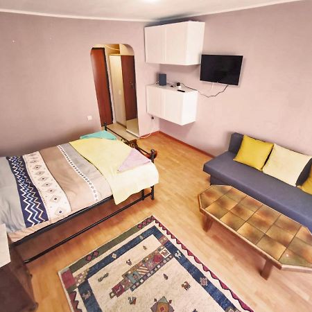 Apartamento Cozy Studio Athenee Bucarest Exterior foto
